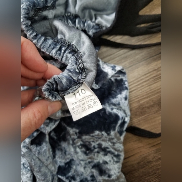 🌸 Crushed Blue Velvet Fringe Romper - Picture 4 of 4